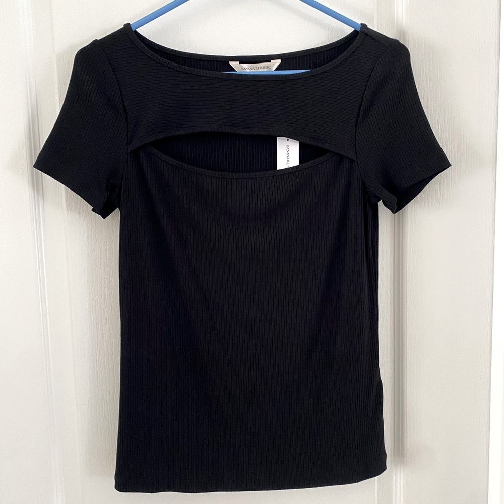 NWT- Banana Republic Front Cutout Ribbed Tee